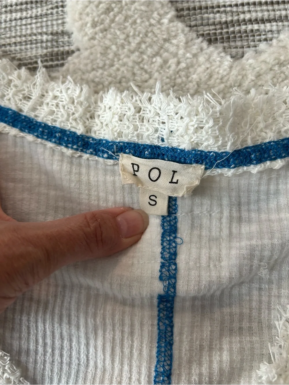 POL White V-Neck Tunic with Blue Trim and Lace Accents - Picture 2 of 3